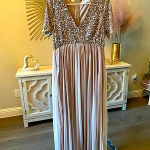 Maternity Dress for photos or baby shower, SZ 10.